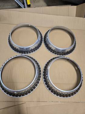 674758 Triumph Wheel Trim Ring For Tr6 Set Of 4 Used
