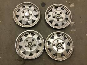 255601147 Volkswagen Set 4 Oem Vw Vanagon Wheel Cover 14in Aluminum 1980 1981 Bus 71-79