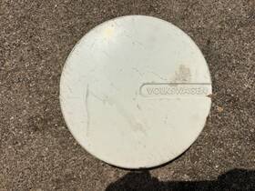 357601149a Volkswagen 1 1985-1992 Jetta Passat Wheel Center Cap Part# Oem