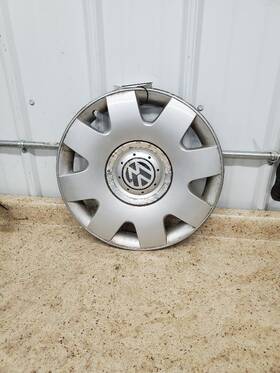 570-61541 Volkswagen Wheel Cover Hubcap 16 Inch 8 Spoke Fits 02-05 Beetle 301386