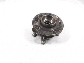 32370046 Volvo 2019-2025 S60 Front Driver Hub Only 2.0t Awd Hyb