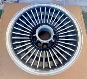 306065 Western Wheel Original Corvette C2 Knock-off- Dark Face 1965-1966