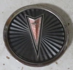 Pontiac 1983-87 Bonneville Parisiene Single Oem Wheel Rim Center Cap E-801216-5. Fixed Price $16.99.