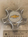 2004-2006 Chevy Chevrolet Malibu Chrome Hubcap Center Cover Oe 9594812. Fixed Price $16.50.