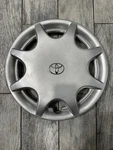 1992-1995 Toyota Camry Dx 14 Hubcap Wheel Cover 42621-06010 93 94. Fixed Price $39.99.