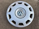 (1) 1998-2001 Volkswagen Passat 15-INCH Plastic Hubcap Part# 3B0601147D, Oem. Fixed Price $35.00.