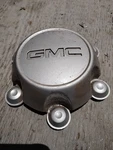 2004 - 2008 Gmc Canyon Silver Oem Center Cap P/n 9595550. Fixed Price $31.15.