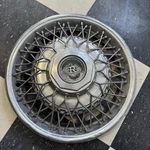 1980 1981 1982 1983 1984-1985 Buick Riviera 15" Wire Hubcap / Wheel Cover Gm Oem. Fixed Price $49.00.
