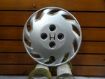 One Oem 1990 Honda Prelude 13 Inch Bolt Hubcap Wheelcover 55079 Left Side. Fixed Price $24.99.