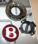 Bentley Continental Flying Spur Gtc Wheel Center Cap X1 Red Genuine New. Fixed Price $168.00.