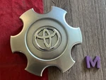 #m (1) 07 Sequoia Tundra Oem Center Cap Hyper Silver 42603-420NM-01 69440. Fixed Price $24.95.