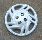 14" 1995 96 97 98 00 02 Saturn Series Wheel Cover Hubcap 21011912. Fixed Price $19.95.