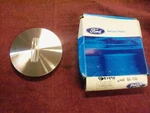 1993-1998 Lincoln Mark Vlll Wheel Hubcap, Nos F3LY-1130-C. Fixed Price $50.00.
