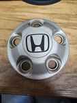 03 04 Honda Pilot Oem Center Hub Cap 63848 S9VA2 S9V-A2. Fixed Price $20.00.
