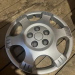 2002-2007 Saturn Vue 16 Oem Wheel Cover Hubcap 6018 P/n 22661203 X2. Fixed Price $59.00.