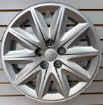 2008-2010 Chrysler 300 17" Bolt-on Silver Hubcap Wheelcover Factory Original. Fixed Price $45.00.