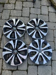 2017-2019 Toyota Prius Prime Oem 15" Wheel Covers 4260247241 Set Of Hubcaps. Fixed Price $139.00.