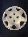 Honda Accord Dx 98-02 14" Spoke Hubcap/wheel Cover 44733-S84-A00 55047. Fixed Price $35.00.