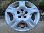 (1) Nissan Altima 16" Wheel Cover Hub Cap Silver Gold Logo 2002-2004 40315 8J000. Fixed Price $18.90.