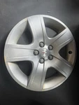 2008 Pontiac G6 17" Wheel Cover Scratched. Fixed Price $25.00.