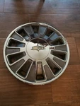 Single (1)1988 -1990 Chevy Caprice 15" Hubcap Wheel Cover P/n # 10055232. Fixed Price $24.95.