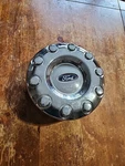 2005-2016 Ford F350 F450 10 Lug Rear Center Cap 5C34-1A096-VC Dually Drw 2015. Fixed Price $179.00.