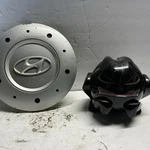 Hyundai Tiburon Oem 6.25 Gray Center Cap Hub 52960-2C600 #2 #A2-0. Fixed Price $24.99.