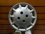 Oem Mitsubishi Galant 1992-93 14" Hub Cap P/n MB816422-01. Fixed Price $11.99.
