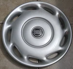 (1) Genuine Oem Volvo 240 S40 V40 14" Hubcap Full Wheel Cover #0B P/n 30813130. Fixed Price $44.99.