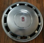 Oem 1993-94 Oldsmobile Delta 88 Ninety Eight 15" Hubcap Wheel Cover Gm 25617484. Fixed Price $29.99.