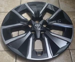 (1) Genuine Oem 2026 Toyota Bz Xle 18" Hubcap Wheel Cover #B6 P/n 42602-42100. Fixed Price $74.99.