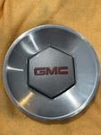 04 05 06 07 Gmc Envoy Xl Oem Alloy Wheel Center Cap 9595112. Fixed Price $14.39.