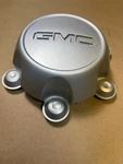 2004 - 2008 Gmc Canyon Silver Center Cap Oem P/n 9595550. Fixed Price $21.99.