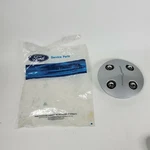 1985 Ford Thunderbird Center Hub Cap 6-3/4" E5SZ-1130-B E5SC-1A096-BA Nos. Fixed Price $24.99.