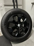 Land Rover Defender/micheliin/genuine Original Ring 20" New Tires Continental. Fixed Price $1500.00.