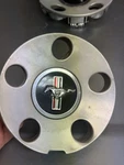 2005 2009 Ford Mustang Wheel Center Cap 6R33-1A096-EA Oem 17". Fixed Price $19.00.