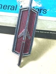 Nos 1971 1972 Oldsmobile Toronado Hubcap Emblem 409583 Gm 404671 Oem. Fixed Price $42.00.
