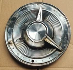 *one* Vintage 1962 Pontiac Bonneville 14" Hubcap Wheel Cover Used.. Fixed Price $30.00.