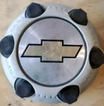 Chevrolet Avalanche Silverado Suburban Tahoe Center Cap Pn 15067578. Fixed Price $17.00.