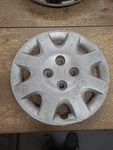 Honda 14" Inch Wheel Trim/hub Cap Genuine Oem. Fixed Price $16.00.