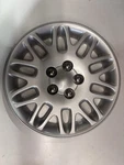 Chrysler Town & Country 1998-2000 16" Silver Wheel Cover / Hubcap 534 Oem. Fixed Price $25.00.