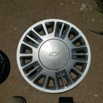 ***** Chevy Malibu Wheel Cover 01 2002 2003 2005 9593496 15". Fixed Price $45.00.
