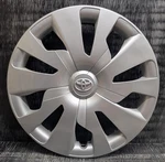 Toyota Yaris 61176 Hubcap Wheel Cover Oem Silver Rav 4 2015 2016 2017. Fixed Price $49.00.